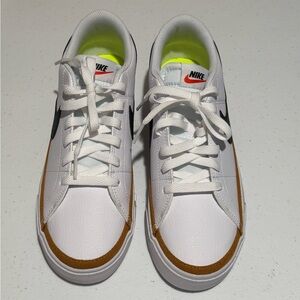 Nike White Low-Top Sneakers with Gum Sole